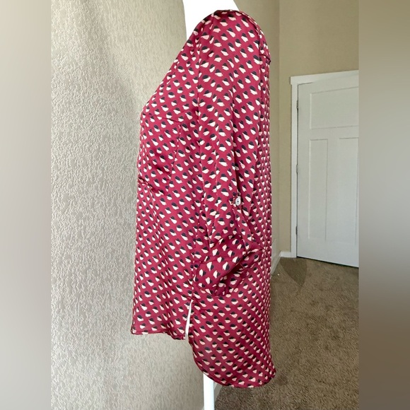 Alice Blue Burgundy Abstract Dot Print Button Front Blouse XSP - Picture 7 of 8